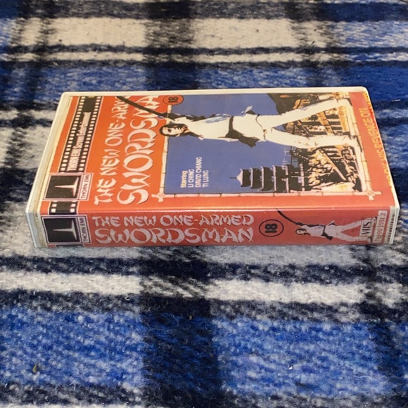 Classic 80s The New One Arm Swordsman Kung Fu movie. VHS. - Picture 4 of 5